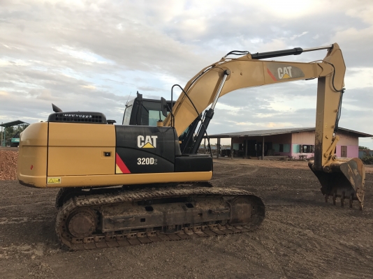 ขาย CAT320D2 รุ่นใหม่ล่าสุด 3500 ชม. สภาพสวยเดิม เอกสารเล่มทะเบียน สนใจติดต่อ 081-4283210 ขาย CAT320D2 รุ่นใหม่ล่าสุด 3500 ชม. สภาพสวยเดิม เอกสารเล่มทะเบียน สนใจติดต่อ 081-4283210