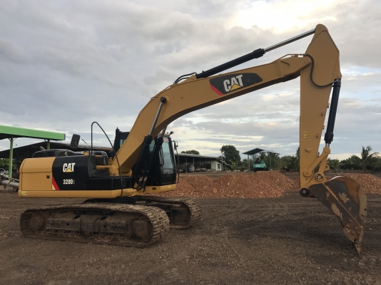 ขาย CAT320D2 รุ่นใหม่ล่าสุด 3500 ชม. สภาพสวยเดิม เอกสารเล่มทะเบียน สนใจติดต่อ 081-4283210 ขาย CAT320D2 รุ่นใหม่ล่าสุด 3500 ชม. สภาพสวยเดิม เอกสารเล่มทะเบียน สนใจติดต่อ 081-4283210