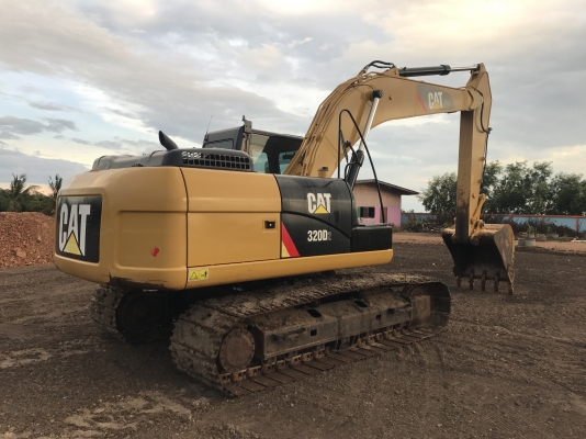 ขาย CAT320D2 รุ่นใหม่ล่าสุด 3500 ชม. สภาพสวยเดิม เอกสารเล่มทะเบียน สนใจติดต่อ 081-4283210 ขาย CAT320D2 รุ่นใหม่ล่าสุด 3500 ชม. สภาพสวยเดิม เอกสารเล่มทะเบียน สนใจติดต่อ 081-4283210