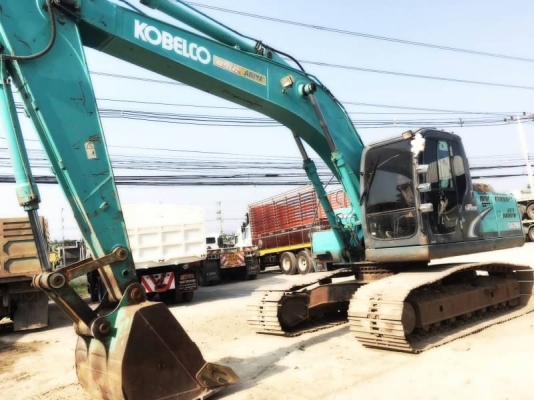 Kobelco sk200 super X ไมล์ชั่วโมง 13,xxx เอวแน่น โซ่หนา ไม่โหลด ไฟฟ้าครบ เอกสารเล่มทะเบียน  ใช้เงินดาว์น 300,000 บาท