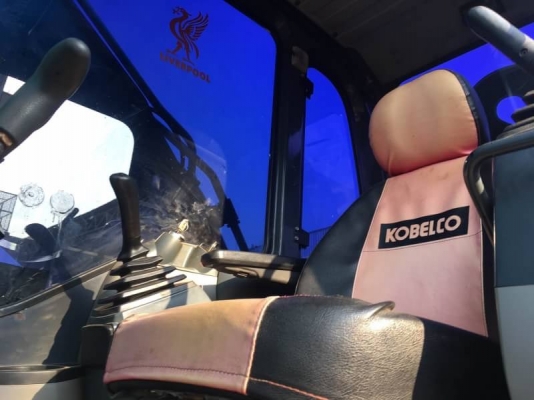 Kobelco sk200 super X ไมล์ชั่วโมง 13,xxx เอวแน่น โซ่หนา ไม่โหลด ไฟฟ้าครบ เอกสารเล่มทะเบียน  ใช้เงินดาว์น 300,000 บาท