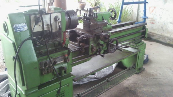 เครื่องกลึง 6 ฟุต 3 เพลา เกียร์บล็อก ต้าชิง 1000 บี 85,000