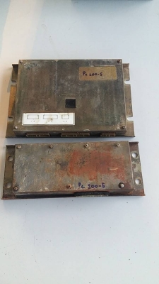 ขาย 45,000 กล่องไฟฟ้า KOMATSU pc 200-5 รวม 2 กล่องๆเล็กและกล่องใหญ่ สภาพใหม่พร้อมใช้ รับประกันคุณภาพ สินค้าอยู่ ปทุมธานี สามโคก 090-772-3710 090-772-3708