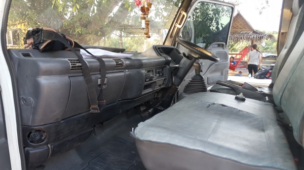 ขาย 6 ล้อ ISUZU 150 NQR เทอร์โบอินเตอร์คูลเลอร์ ยาว 5.5 เมตร