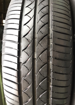 ล้อแม็ก Honda Jazz ขอบ 15 พร้อมยางป้ายแดง 175-65-15 ปี 17 แม็กสวย ยางมีตุ่มทุกเส้น