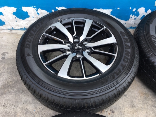 แม็กป้ายแดง Mitsu All New Pajero Sport ตัวท๊อป ขอบ 18 พร้อมยางป้ายแดง 265-60-18 ปี 17 เส้นสียังอยู่