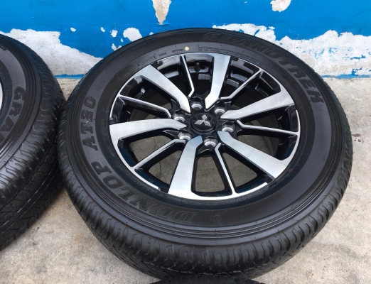 แม็กป้ายแดง Mitsu All New Pajero Sport ตัวท๊อป ขอบ 18 พร้อมยางป้ายแดง 265-60-18 ปี 17 เส้นสียังอยู่