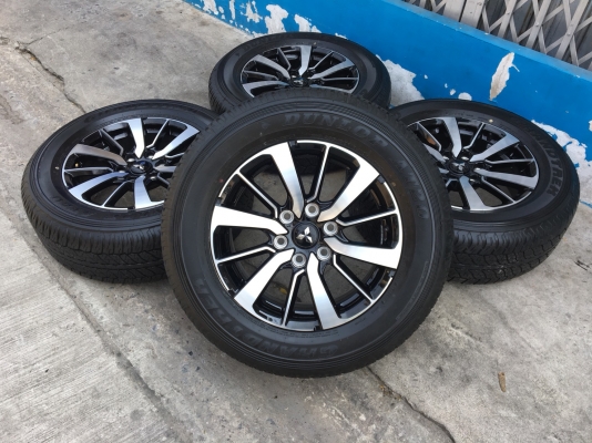 แม็กป้ายแดง Mitsu All New Pajero Sport ตัวท๊อป ขอบ 18 พร้อมยางป้ายแดง 265-60-18 ปี 17 เส้นสียังอยู่