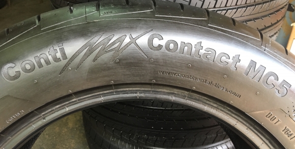 ยาง Continental 225-60-17 ปี 16 มีตุ่มทุกเส้น