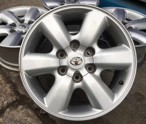 ล้อแม็ก Toyota Fortuner ขอบ 17 (ลาย 6 ก้าน)