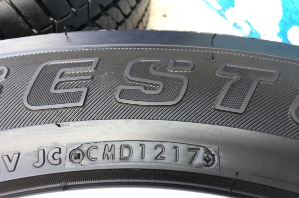 แม็กป้ายแดง ISUZU D-MAX BLUE POWER ขอบ 18 พร้อมยางป้ายแดง Bridgestone 255-60-18 ปี 17 แม็กสวย ดอกเต็ม