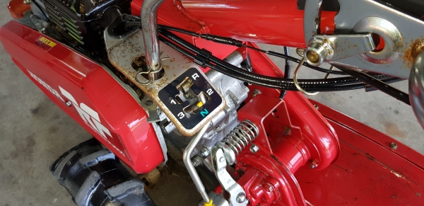 รถพรวนดิน 6 แรงพร้อมใช้งาน รหัสสินค้า H1 - 13 รถพรวนดิน 6 แรงพร้อมใช้งาน รหัสสินค้า H1 - 13