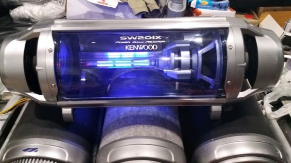 subbass ทรงแคปซูล kenwood sw201x ตัวtop รีโมทครบ  ตัวเดียวจบ