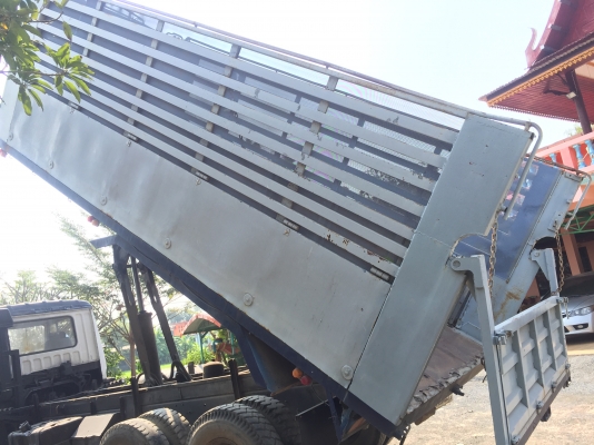 ขาย (  กระบะดั๊มสิบล้อ  ยกชุด ). พร้อม กระบอกดั๊ม แม่ปั๊ม คัทซีลอย