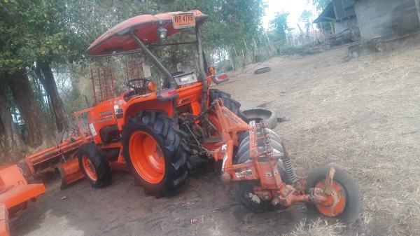 รถไถแทรกเตอร์  L3608 ปี 54  ปรับราคาใหม่  245,000 บาท  ด่วนครับ