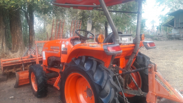 รถไถแทรกเตอร์  L3608 ปี 54  ปรับราคาใหม่  245,000 บาท  ด่วนครับ