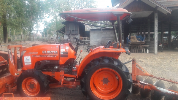 รถไถแทรกเตอร์  L3608 ปี 54  ปรับราคาใหม่  245,000 บาท  ด่วนครับ