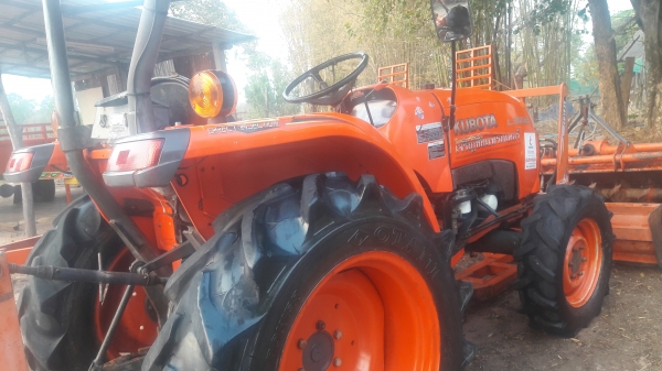 รถไถแทรกเตอร์  L3608 ปี 54  ปรับราคาใหม่  245,000 บาท  ด่วนครับ