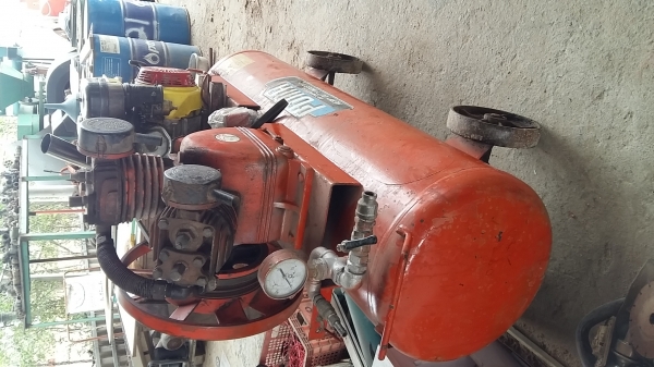 ขาย ปั้มลม puma เครื่องยนต์ 13แรง ใช้งานได้ค่ะ