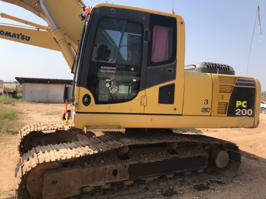 ขายรถแบ็คโฮ KOMATSU PC200-8 ด่วนครับราคาไม่แพงครับ แถมฟิตโซ่แทร็ค+บุ้งกี๋ เรียบร้อยสวยงามครับ
