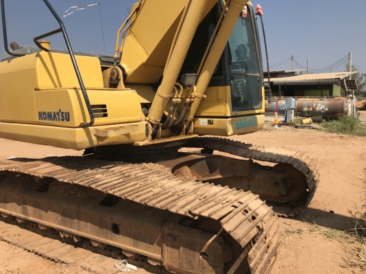 ขายรถแบ็คโฮ KOMATSU PC200-8 ด่วนครับราคาไม่แพงครับ แถมฟิตโซ่แทร็ค+บุ้งกี๋ เรียบร้อยสวยงามครับ