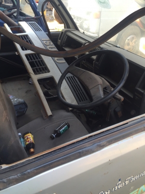 หัวเก๋งอีซูสุ nkr อุปกรณ์ไม่ครบขายตามสภาพ หัวเก๋งอีซูสุ nkr อุปกรณ์ไม่ครบขายตามสภาพ