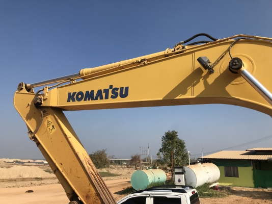 ขายรถแบ็คโฮ KOMATSU PC200-8 ด่วนครับราคาไม่แพงครับรถของผมเองไม่ผ่านคนกลางครับ