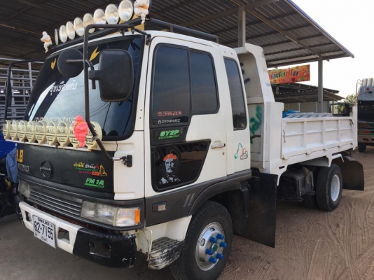ขายรถดั้ม HINO 195แรง รถสวย สภาพดี พร้อมใช้งาน ราคา560,000 สนใจโทร 090-8588220 090-3258446 090-46103