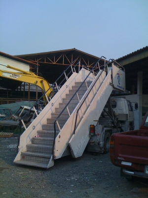 บันไดเครื่องบิน. ภูเก็ตแอร์ บันไดเครื่องบิน. ภูเก็ตแอร์