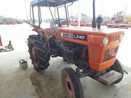 รถไถมือ2 L240 พร้อมผาน5 เครื่องดี 3สูบเพลาเดียว