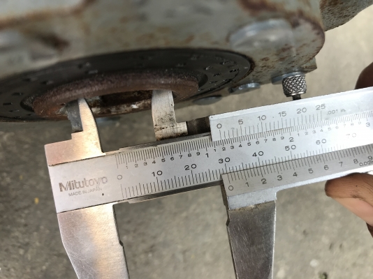 ขายมอเตอร์เกียร์เพลาสวม SEW eurodrive 0.5HP. 380V อัตราทด 1:32 เพลาออกประมาณ 42รอบต่อนาที สภาพสวยหมุนนิ่ม พร้อมใช้งาน ราคา 3,200 บาท