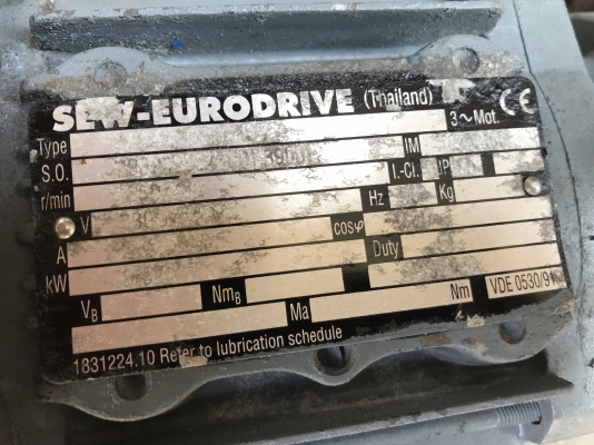ขายมอเตอร์เกียร์เพลาสวม SEW eurodrive 0.5HP. 380V อัตราทด 1:32 เพลาออกประมาณ 42รอบต่อนาที สภาพสวยหมุนนิ่ม พร้อมใช้งาน ราคา 3,200 บาท