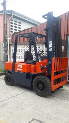 นิสสันดีเซล 2.5  ตัน