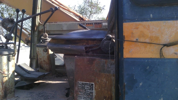 รถฝากขาย แบคโฮ KOMATSU PC60-5 เอกสารใบซื้อขาย