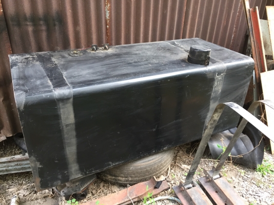 ขายถังน้ำมัน