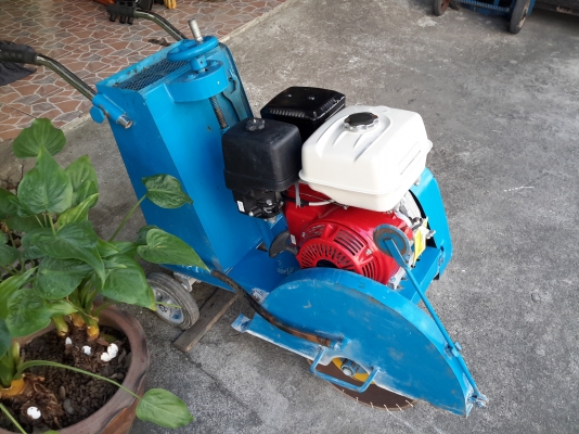 เครื่องตัดถนน ตัดคอนกรีต สภาพใหม่เครื่อง HONDA 13 แรง