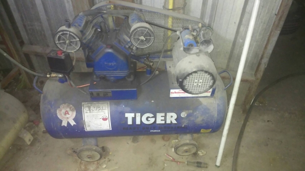 ปั้มลม Tiger 3แรงม้า (รอบเร็ว) ไฟ 220V ขายถูก เจ้าของต้องใช้เงิน