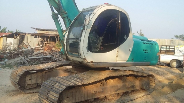 ขายรถแบคโฮ KOBELCO SK200-Vธรรมดา เอกสารเล่ม ราคา 600000 ขายรถแบคโฮ KOBELCO SK200-Vธรรมดา เอกสารเล่ม ราคา 600000