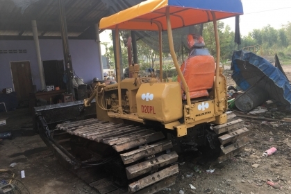 ขายรถแทร็กเตอร์D2-3PLสไลด์3ทิศทางสภาพสวยพร้อมใช้งาน เครื่องดีช่วงล่างดี ใบแทร็กครบสวยทุกใบ แบตใหม่ เบาะใหม่ ราคาต่อรองคุยกันได้0616613023แพรว