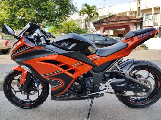Ninja300 2014 abs มือเดียว วิ่งน้อย ฟรีดาวน์ Ninja300 2014 abs มือเดียว วิ่งน้อย ฟรีดาวน์