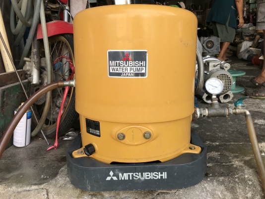 ขายปั้มน้ำอัตโนมัติ Mitsubishi 150W รุ่นถังใหญ่ สภาพสวย เดิมๆ หมุนนิ่ม ตรวจเช็คแรงดันเรียบร้อย ไม่มีรั่วซึม พร้อมใช้งาน ราคา 2,000 บาท