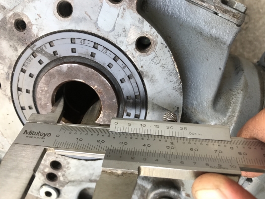 ขายมอเตอร์เกียร์แบบเพลาสวม SEW eurodrive 1HP. 380V อัตราทด 1:30 เพลาออกประมาณ 48รอบต่อนาที สภาพสวยเดิมๆ หมุนนิ่ม พร้อมใช้งาน ราคา 3,800 บาท