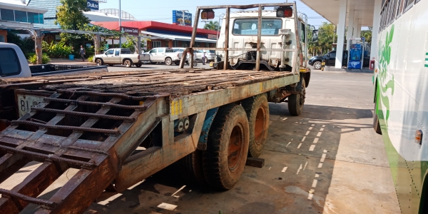 ขายสิบล้อเพลาเดียวเครื่องEH700 ลงเล่มแล้ว เอกสารเล่มทะเบียน ราคา290,000 สนใจโทร0895770265 ขายสิบล้อเพลาเดียวเครื่องEH700 ลงเล่มแล้ว เอกสารเล่มทะเบียน ราคา290,000 สนใจโทร0895770265