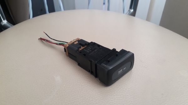 สวิทช์ ควบคุมไฟ ของรถ NISSAN