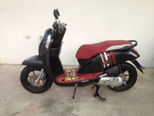 Honda Scoopy i Club 12 หัวฉีด สีดำ สวย สภาพใหม่ Honda Scoopy i Club 12 หัวฉีด สีดำ สวย สภาพใหม่