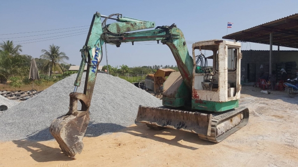 ขาย แบคโฮ HANIX SB550 บูมสไลด์ สภาพพร้อมใช้งาน เครื่องดี ปั้มดี ช่วงล่างเต็ม เอกสารใบอินวอยซ์