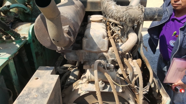 ขาย แบคโฮ HANIX SB550 บูมสไลด์ สภาพพร้อมใช้งาน เครื่องดี ปั้มดี ช่วงล่างเต็ม เอกสารใบอินวอยซ์