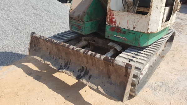 ขาย แบคโฮ HANIX SB550 บูมสไลด์ สภาพพร้อมใช้งาน เครื่องดี ปั้มดี ช่วงล่างเต็ม เอกสารใบอินวอยซ์