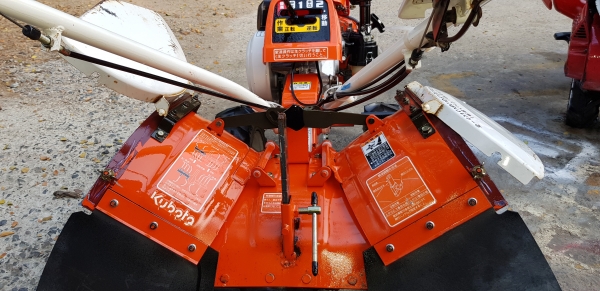 รถพรวนดินสาดดินยกร่องพร้อมใช้งาน  สอบถามต่อรองได้ขายได้ขาย