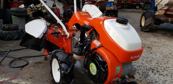 รถพรวนดินสาดดินยกร่องพร้อมใช้งาน  สอบถามต่อรองได้ขายได้ขาย